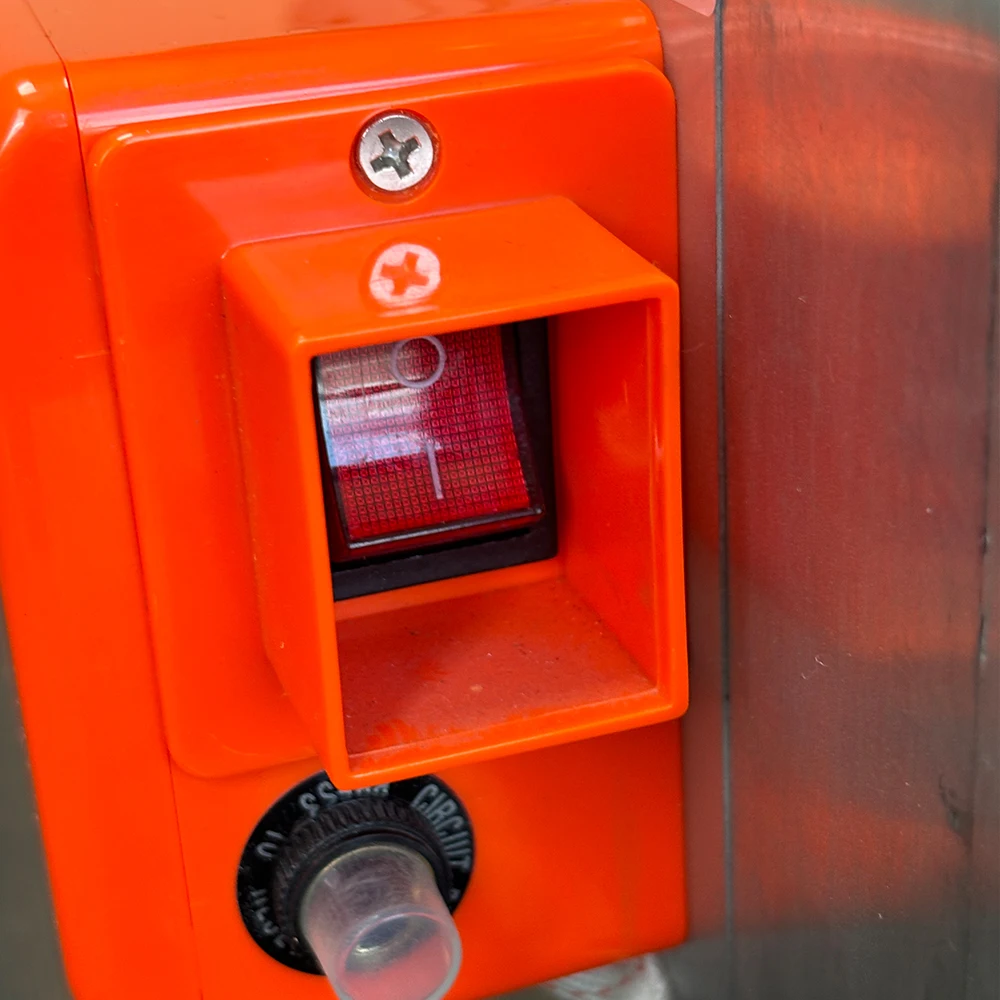 Profesjonalna maszynka do mielenia mięsa 1.5HP 220V do wołowiny, wieprzowiny, kurczaka, miękkich kości, elektryczna 220V RY-22S Farm Industries