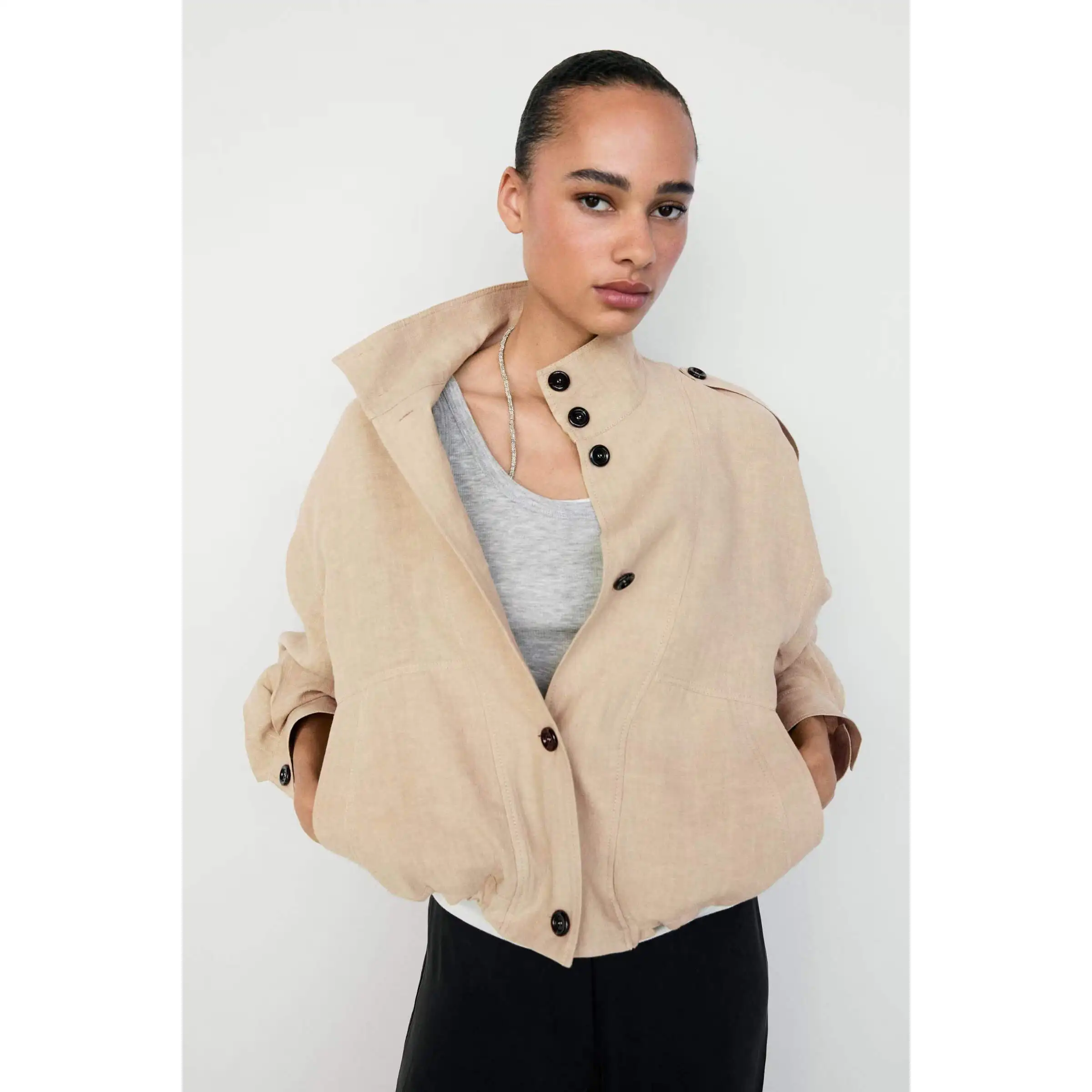 Fashionable Light Weight Pilot Jacket Women's Short Outerwear Standard Fit Polyester Fiber Button Closure Summer 2026
