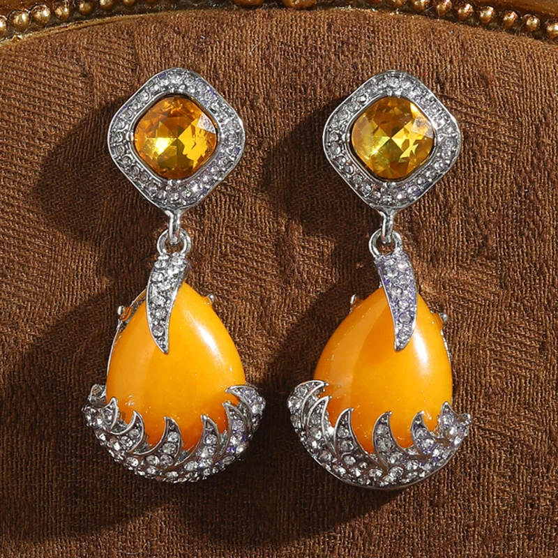 

Vintage Yellow Natural Stone Drop Earrings Square Crystal Rhinestones Pendant High Quality Luxury Dubai Jewelry 2025 Trends