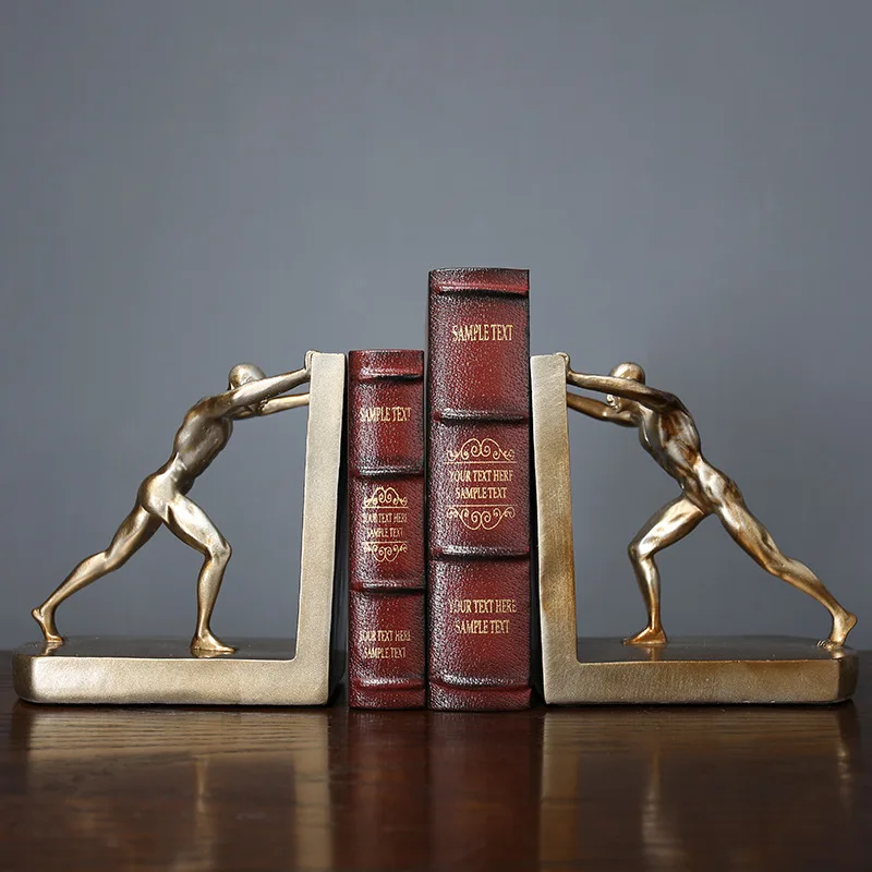 New European Vintage Creative Sportsman Pushing Bookend Statue Study Wine Cabinet Office Desk Home Decor Ornament