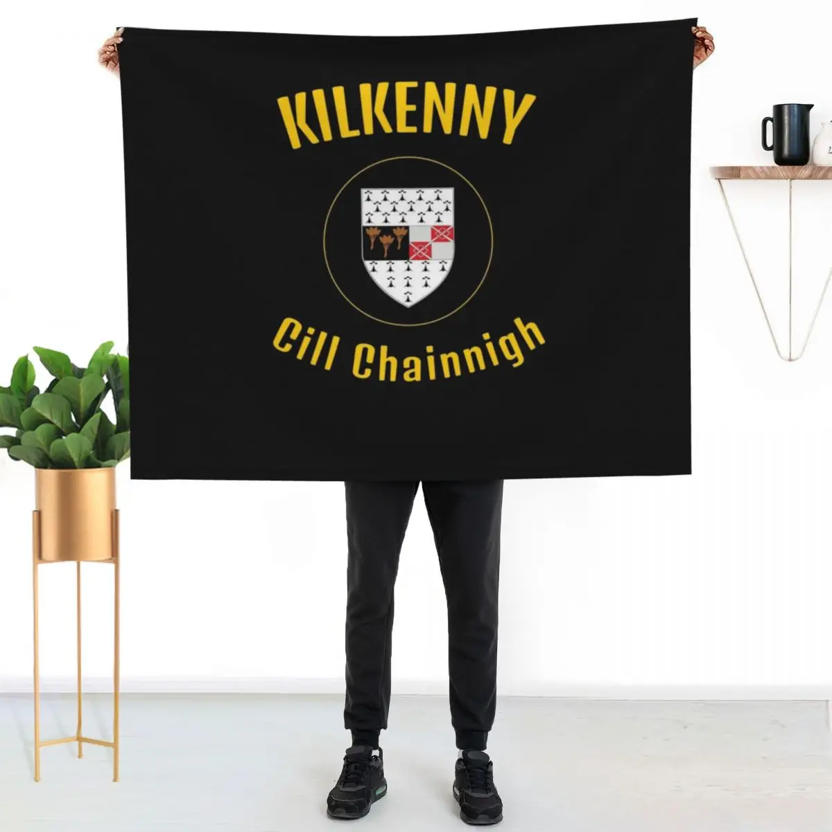 Kilkenny Chill Chainnigh with Crest Throw Blanket Vintage Luxury Brand halloween Retros anime Cute Plaid Blankets