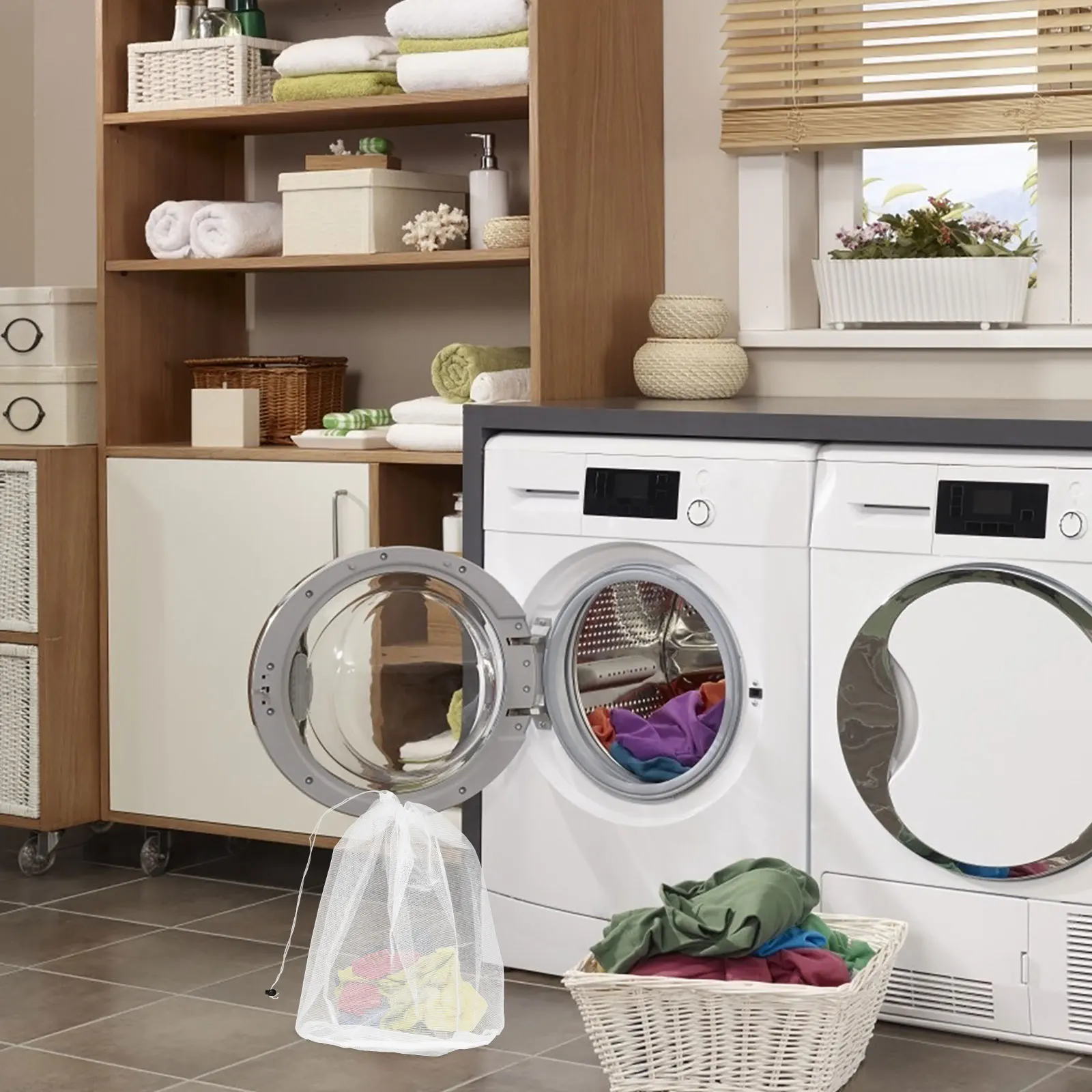 

2Pcs Thickened Laundry Mesh Bags Foldable Fine Line Laundry Washing Bags Clothes Protector Delicate Bra Panties Net Large Medium