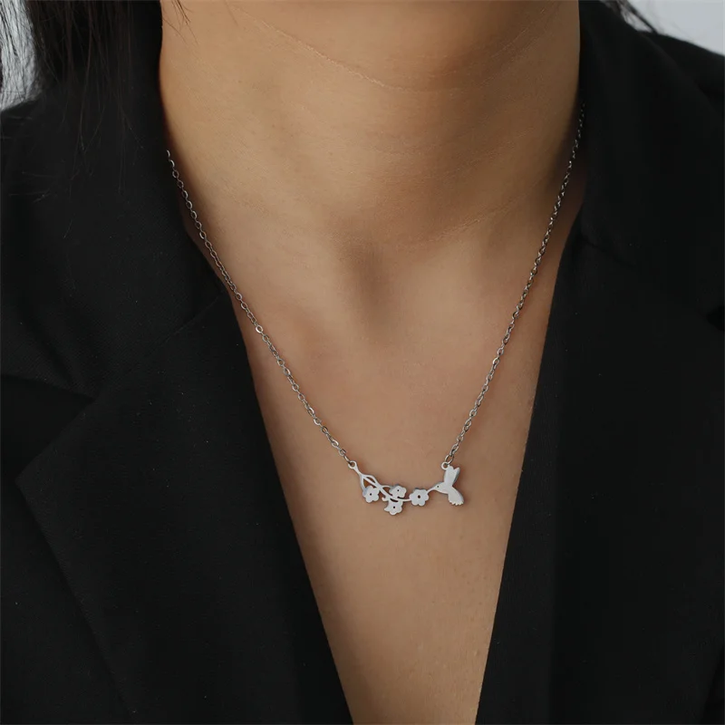 Klassische Goldfarbe Edelstahl Halskette für Frauen Kette Halsreif Mond Kaktus Anhänger Halskette Schmuck Geburtstags geschenk Großhandel – Detail 18