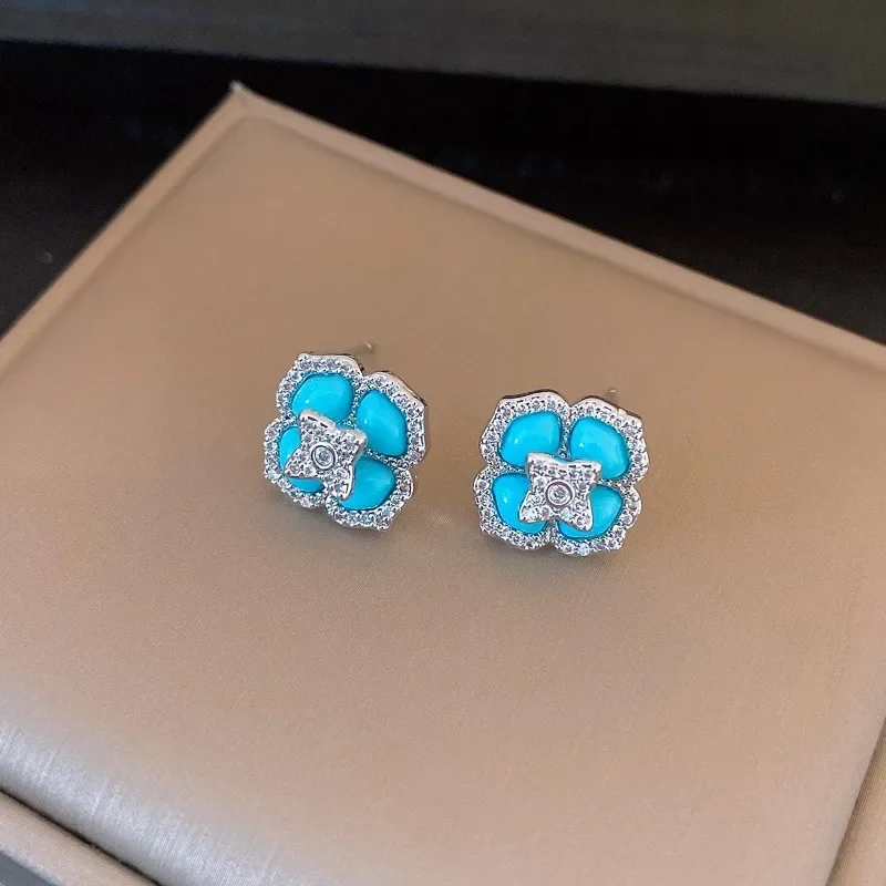 2025 French new design fashionable zircon flowers blue leaves earrings elegant women's daily work accessories