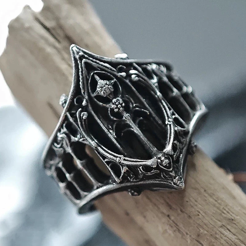 Retro Personality Ancient Silver Color Hollowed-out Relief Crown  Rings For Women Men Halloween Fashion Gothic Jewelry