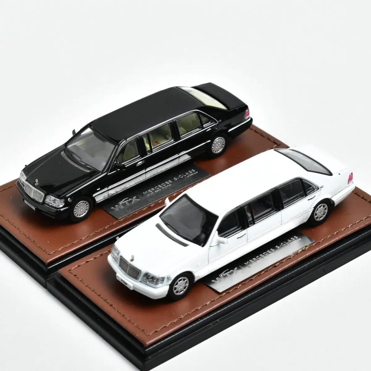 WTX 1:64 W140 600SEL Druckguss-Modellauto