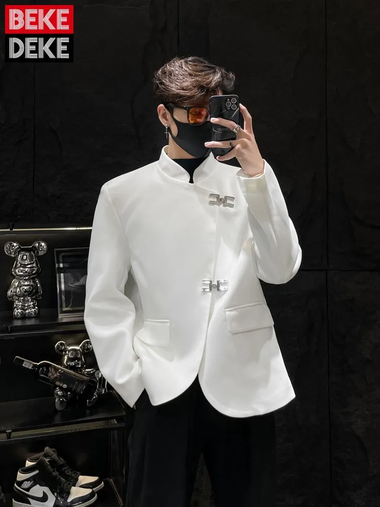 

Spring Mens New Chinese Style Metal Buckle Decoration Jackets Stand Collar Short Jacket Men Youthful Style Fashion Casual Coats
