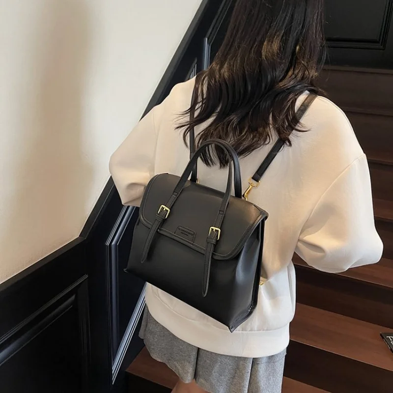 

Stylish Tote Bags Handbag For Women Genuine Leather Spacious And Trendy For Daily Use With Zipper Top