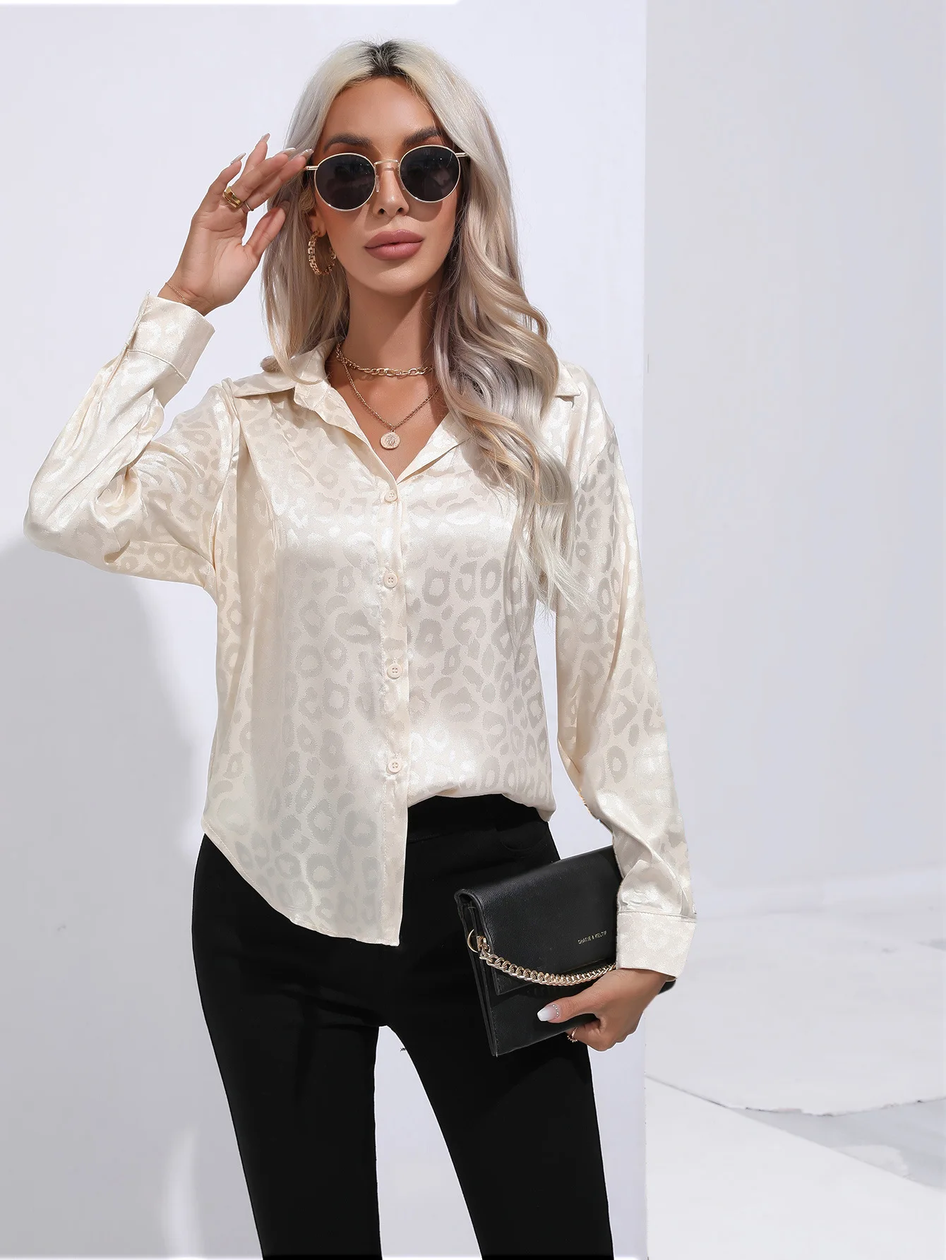 Women Spring Autumn Style Satin Blouses Shirts Lady Casual Long Sleeve Turn-down Collar Leopard Printed Blusas Tops SS431