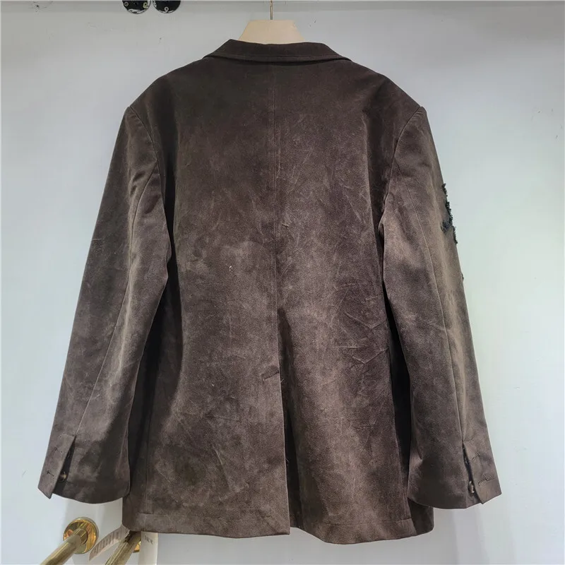 معاطف نسائية عصرية من الخرز الصناعي الثقيل من WTHT سترات عصرية بأكمام طويلة واحدة الصدر للسيدات لخريف 2025 1LS2381