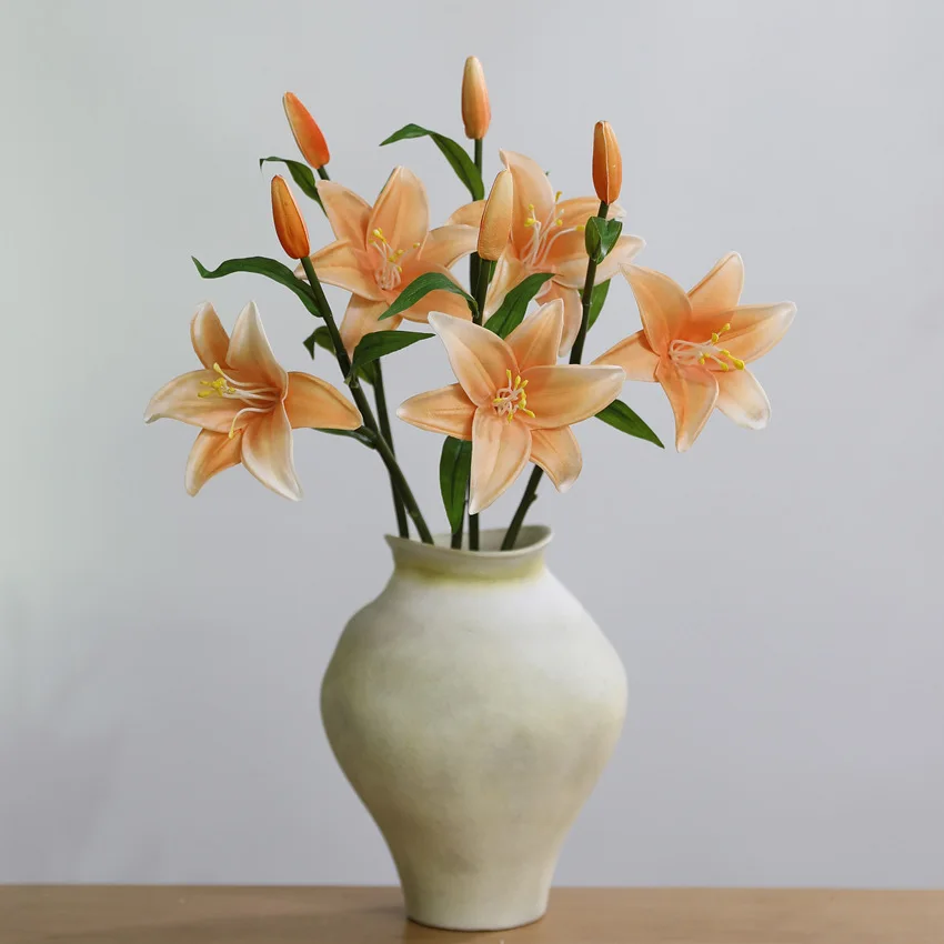 4 Stück Real Touch Lilien Künstliche PU-Blumen Heimdekoration Hochzeitsblumenarrangement Brautstrauß Partytischdekoration Lilien – Detail 12