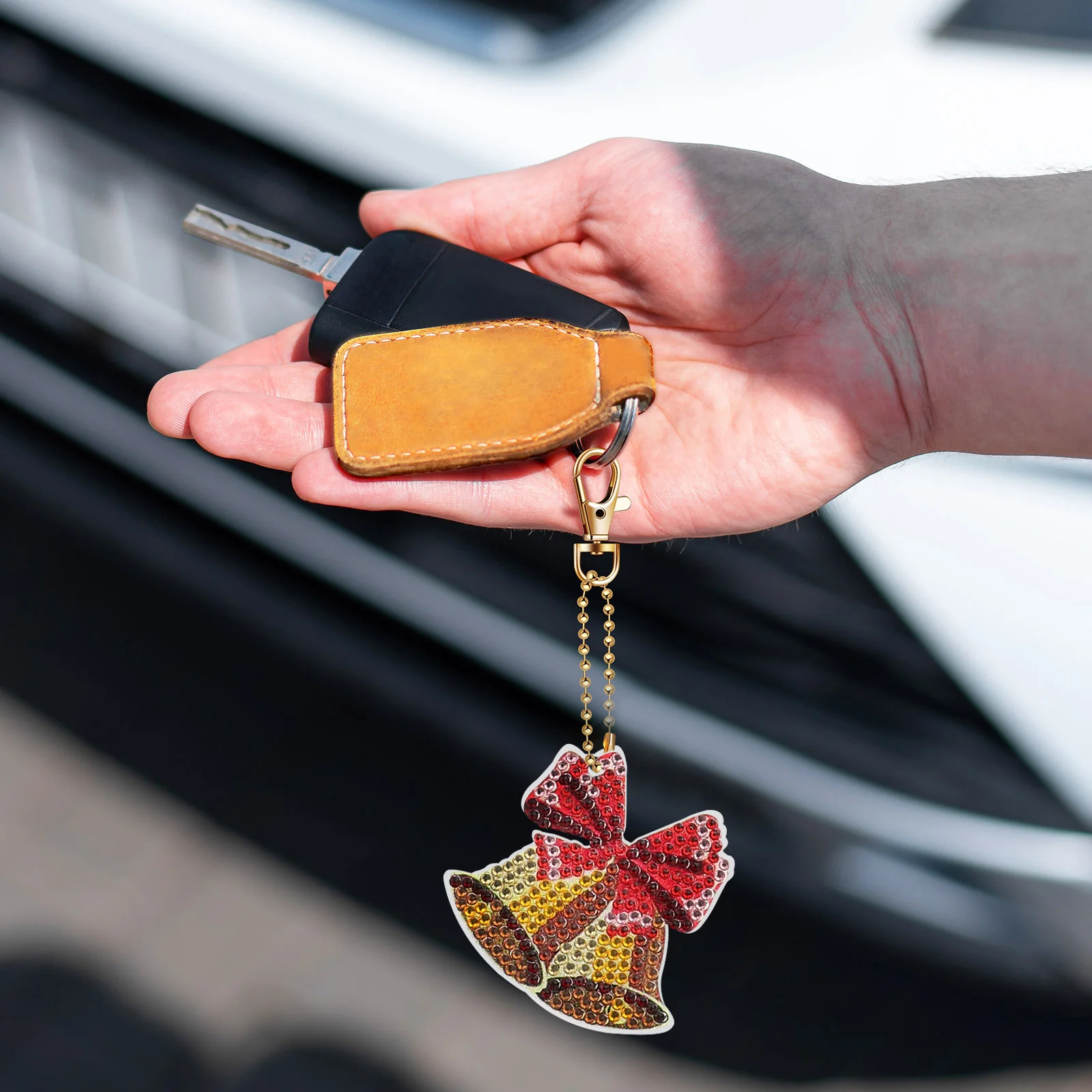 

Diamond Art Ornaments Christmas Craft Kit Sparkling DIY Decor for Home Car Keychain Gift Resistant to Damage and Wear