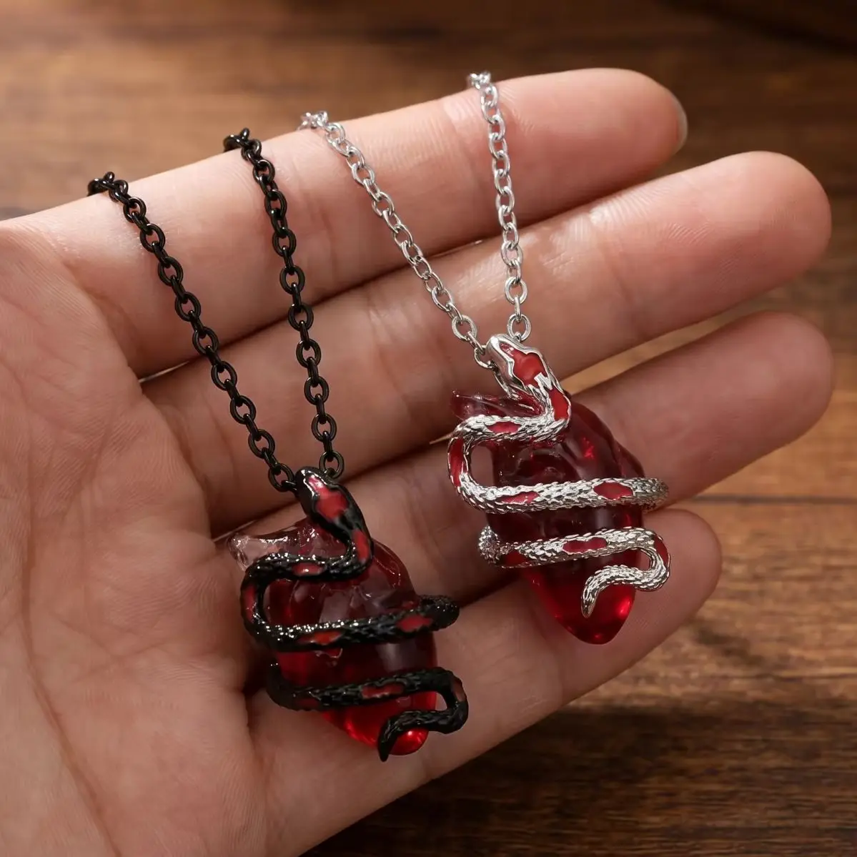 Gothic Snake Wrap Red Heart Pendant Necklace for Women Spooky Black Gun Resin Clavicle Chain Halloween Party Jewelry Gift