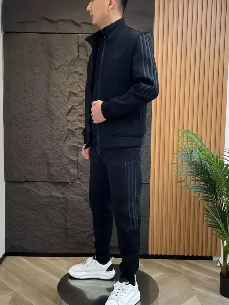 

Мужской весенне-осенний комплект из двух предметов с воротником-стойкой: комфортный, модный, универсальный, трендовый, высококачественный спортивный костюм для отдыха