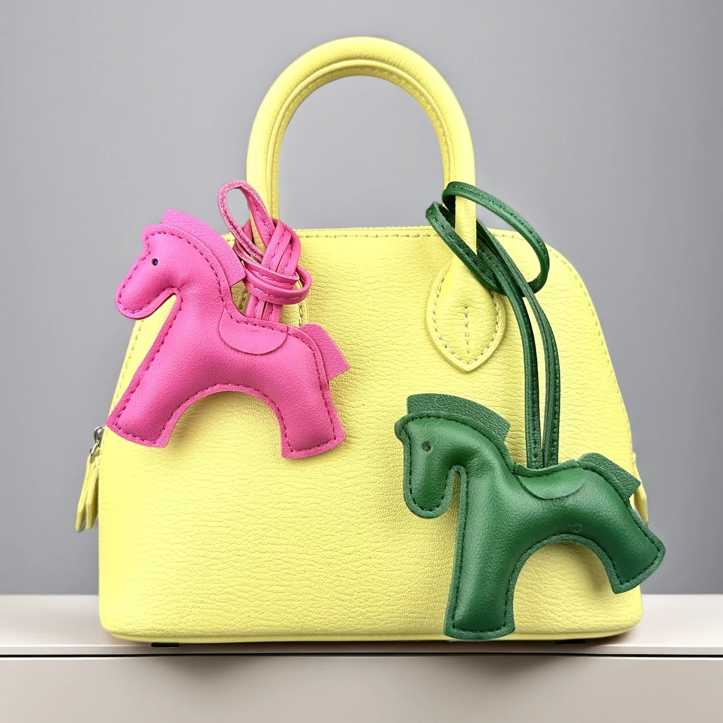 Versatile PU Leather Warhorse Steed Bag Charm - Equestrian Keyring Accessory for All Bags
