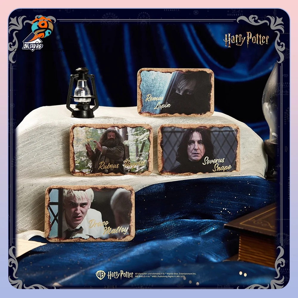Nueva caja ciega genuina de Harry Potter, serie Magic Journey, insignia de hojalata, bolsa ciega, insignia de tercera onda, decoración, juguete de regalo