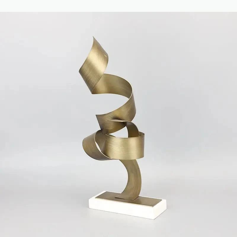 Streamer Marble Base Metal Statue Modern Design Living Room Furnishings Sculpture Desk Decoration Ornaments