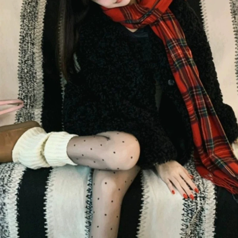 معطف فرو شتوي جديد صديق للبيئة لعام 2025 للنساء متوسط وطويل من صوف الضأن الأسود السميك #2