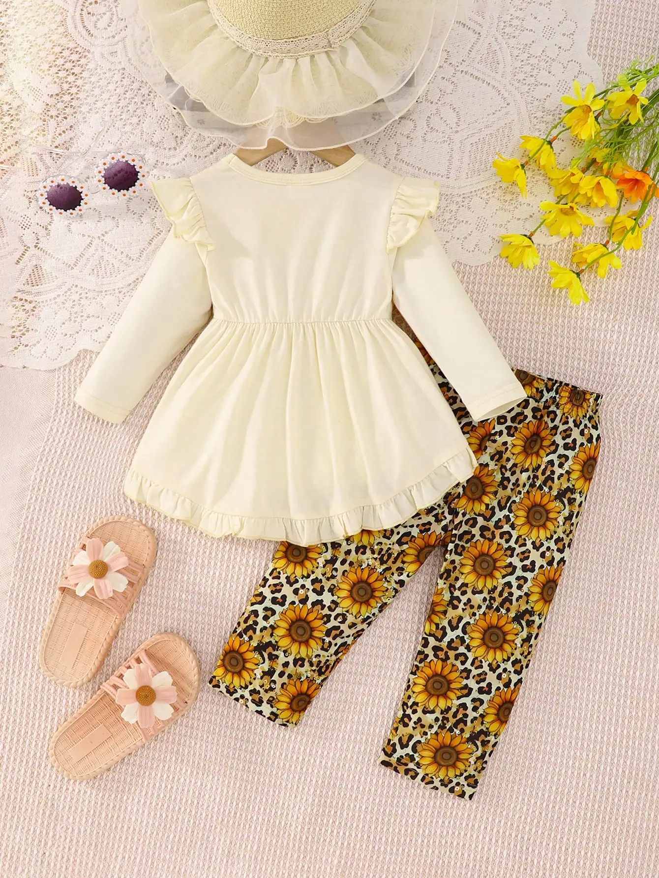 2-Piece Spring And Autumn Casual Comfortable Baby Girl Round Neck Long Sleeve Flying Sleeve Dress + Sunflower Print Pants Suit