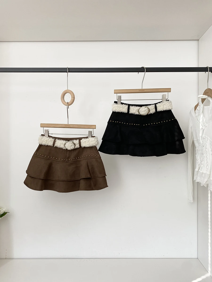 

Весна 2026: Модная женская короткая юбка с высокой талией в ретро-стиле с кружевным дизайном, не просвечивающая, стройнящая, из полиэфирного волокна