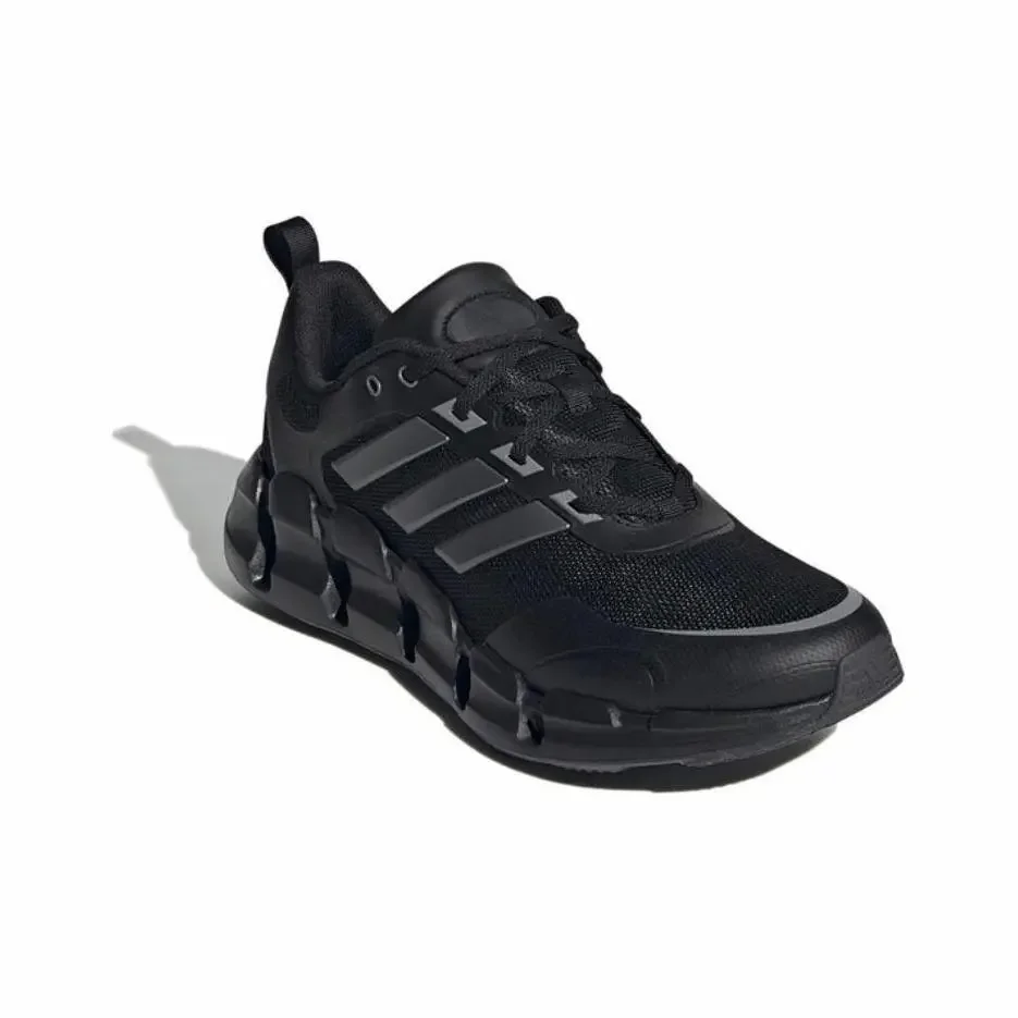 

Adidas CLIMACOOL VENTICE is comfortable and versatile, lightweight and low-cut shoes for men and women with black and silver