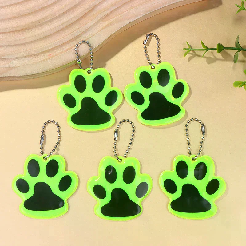 10Pcs Cute Paw Reflective Keychain Outdoor Night Safety Kids Pet Double-sided Reflective Backpack Accessories Pendant