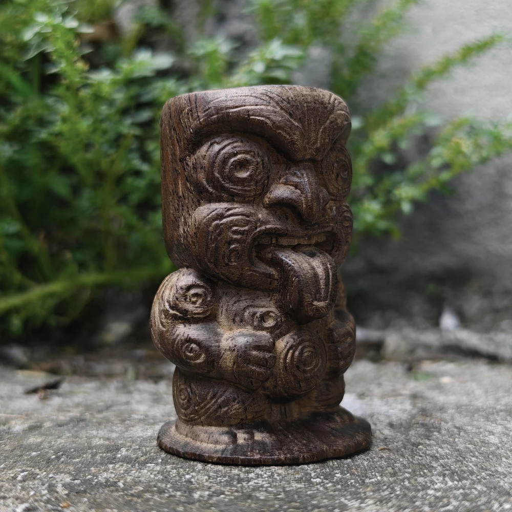 Hand-Carved Wooden Bear Totem Figurine Ornament, Ethnic Style, Traditional Style, Suitable for Christmas Decorations, Home Decor, Fireplace, Living Room, Centerpiece, Back-To-School Season Gift, New Year Gift