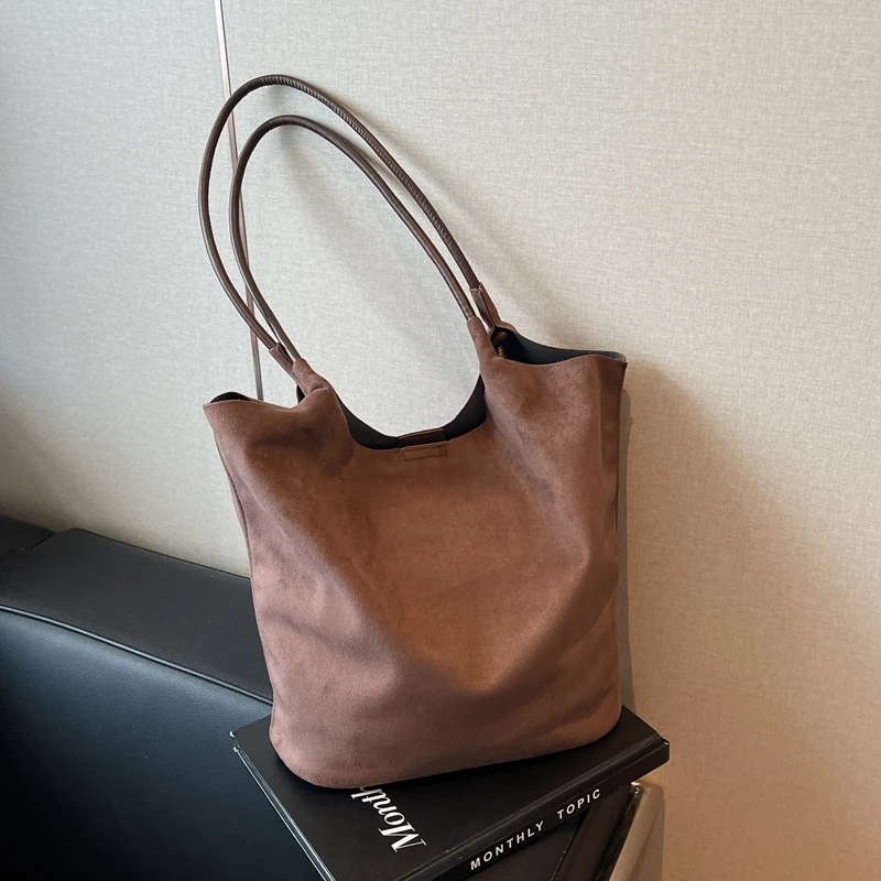 

Tote Bag Faux Suede Magnetic Closure Shoulder Bag for Women Slouchy Hobo Bag Solid Top-handle Bag for Work Travel