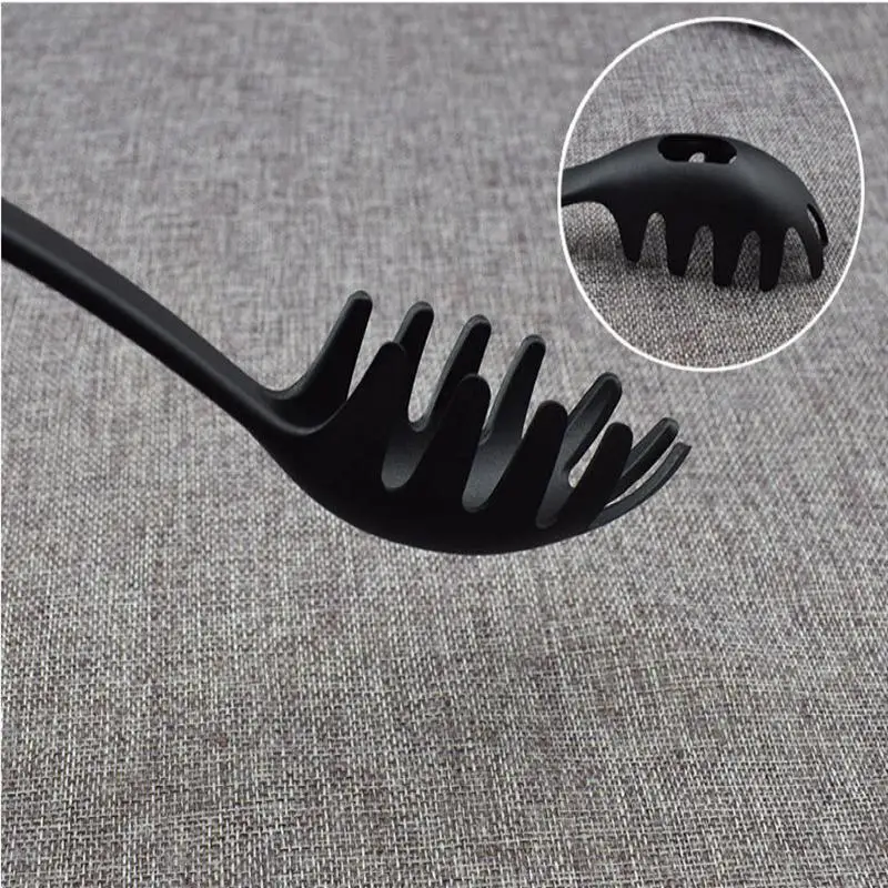 Practical Pasta Noodle Spoon Pasta Scoop Colander Noodle Spaghetti Ladle Slot Spoon Nylon Colander Kitchen Gadget