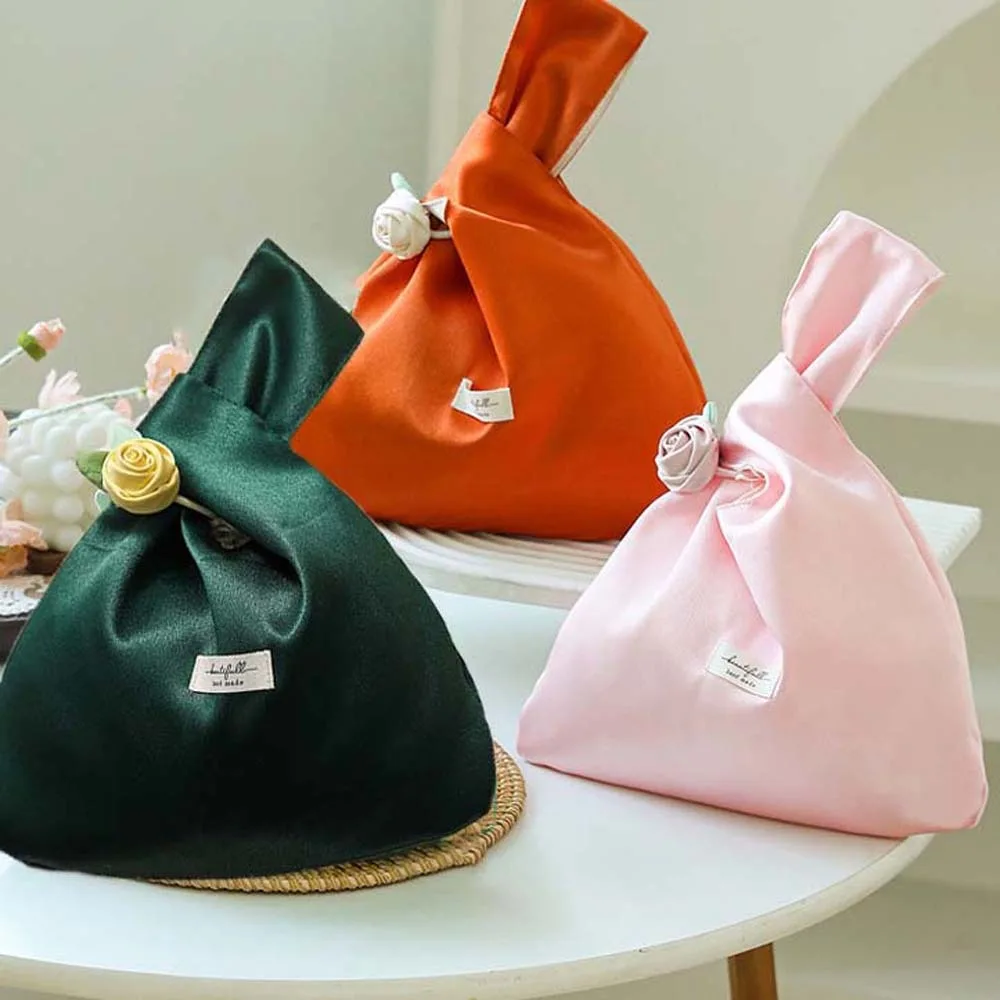

Elegant Rose Wrist Bag Chinese Style Pearl Pendant Butterfly Orchid Knot Handbag Storage Purse Satin Hand-held Pouch Bride