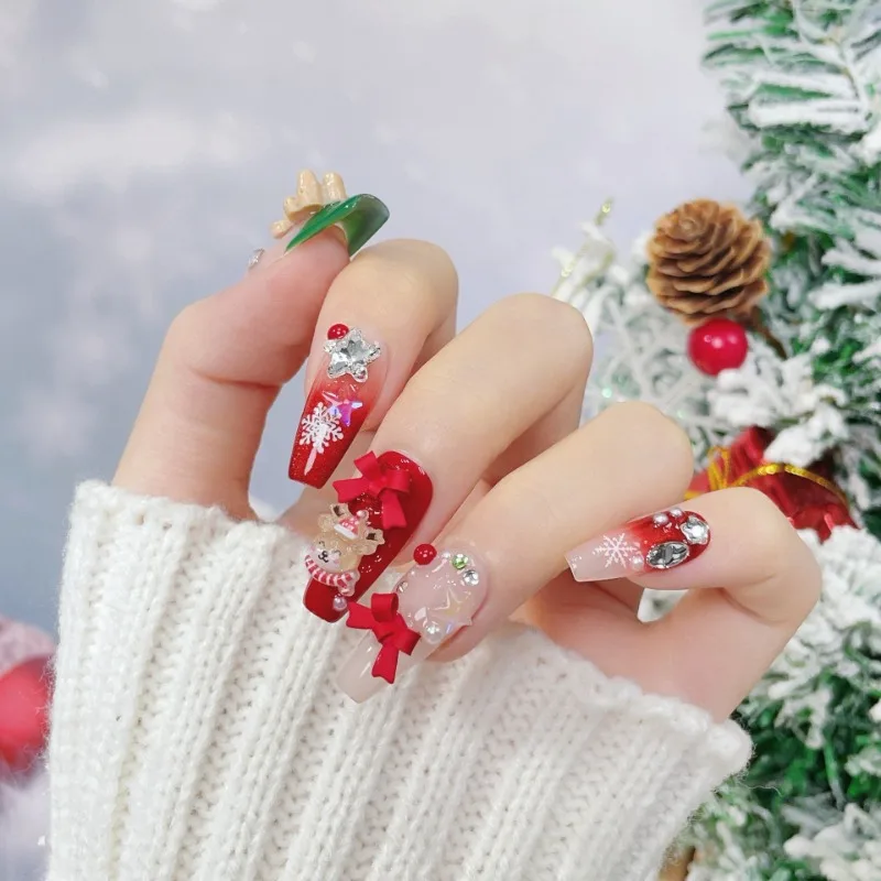 Handgefertigte künstliche Nägel zum Aufdrücken von Nägeln aus Acryl mit Charms für Mädchen, Weihnachten, Neujahr, Cartoon, niedlich, 3D, wiederverwendbar, mit Box und Werkzeug – Detail 3