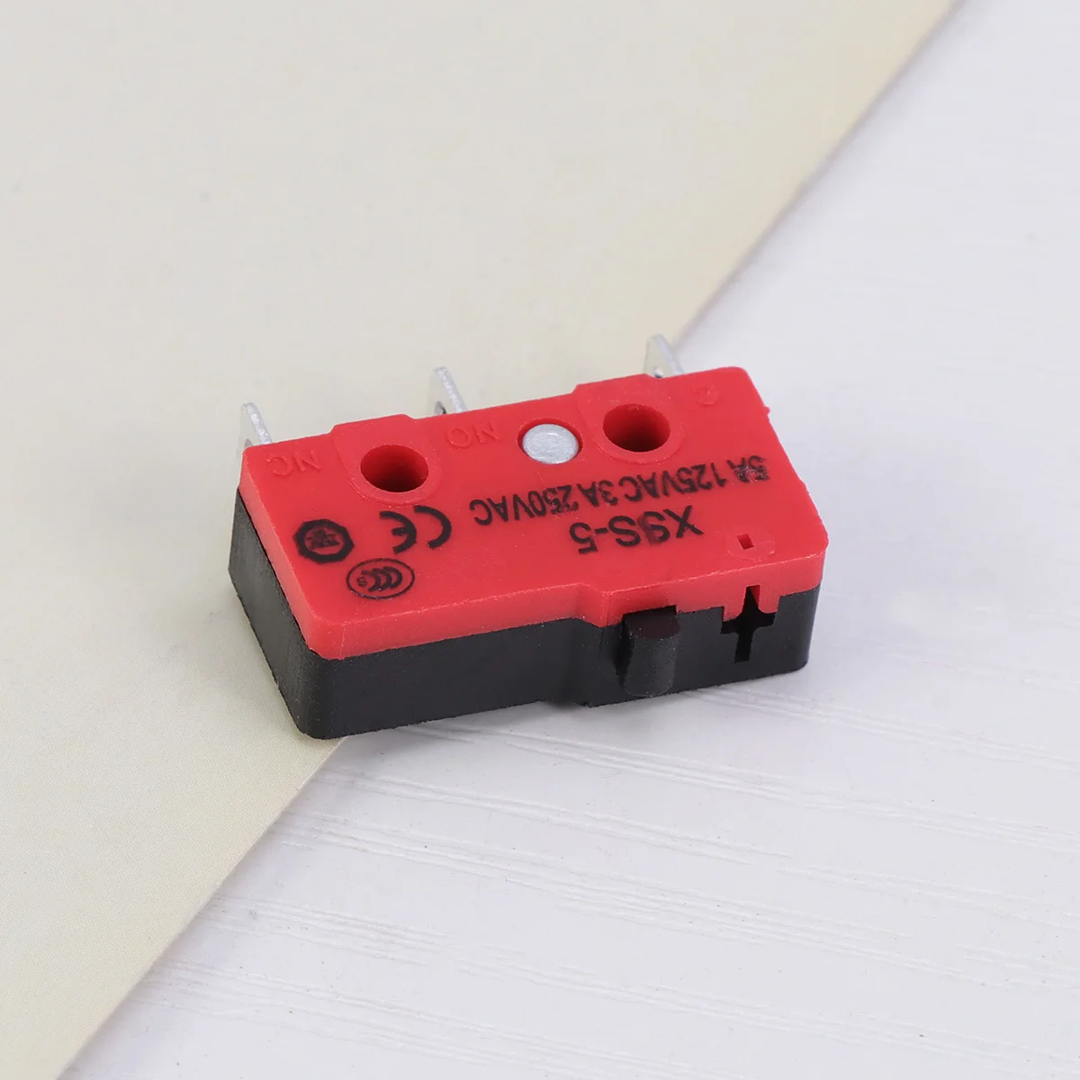 

5Pcs Micro Limit Switch Roller Lever Miniature Snap Action Momentary High Sensitivity Hinge Red Micro Switches