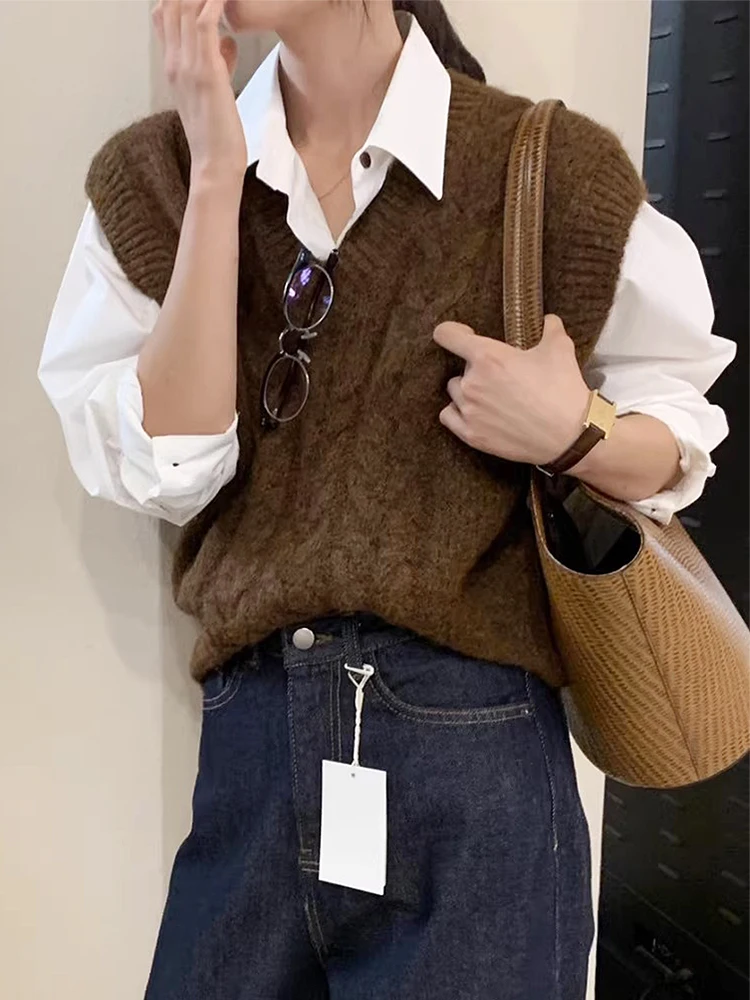 Chic Autumn Winter Loose V-Ne Knitted Vest Women's Casual Loose Striped Waist-Cinching Sweater Single Piece Regular Thin