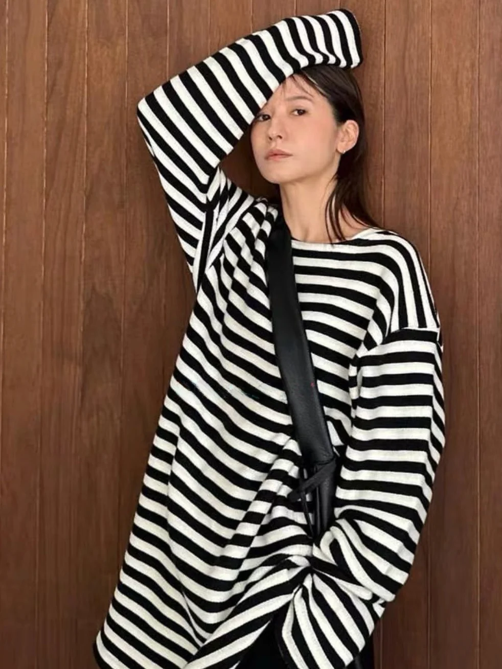 

C1ane Lazy Loose Long Sleeve Striped Knitwear Comfortable Retro Style Cotton Crew Neck Pullover for Women Autumn Fashion