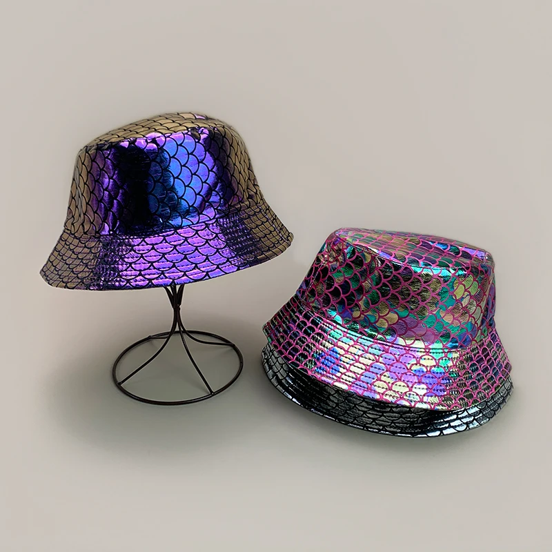 

PU Leather Shiny Bucket Hats Colorful New Unisex Double Sided Sunshade Reflective Breathable Party Versatile ins Fisherman Caps