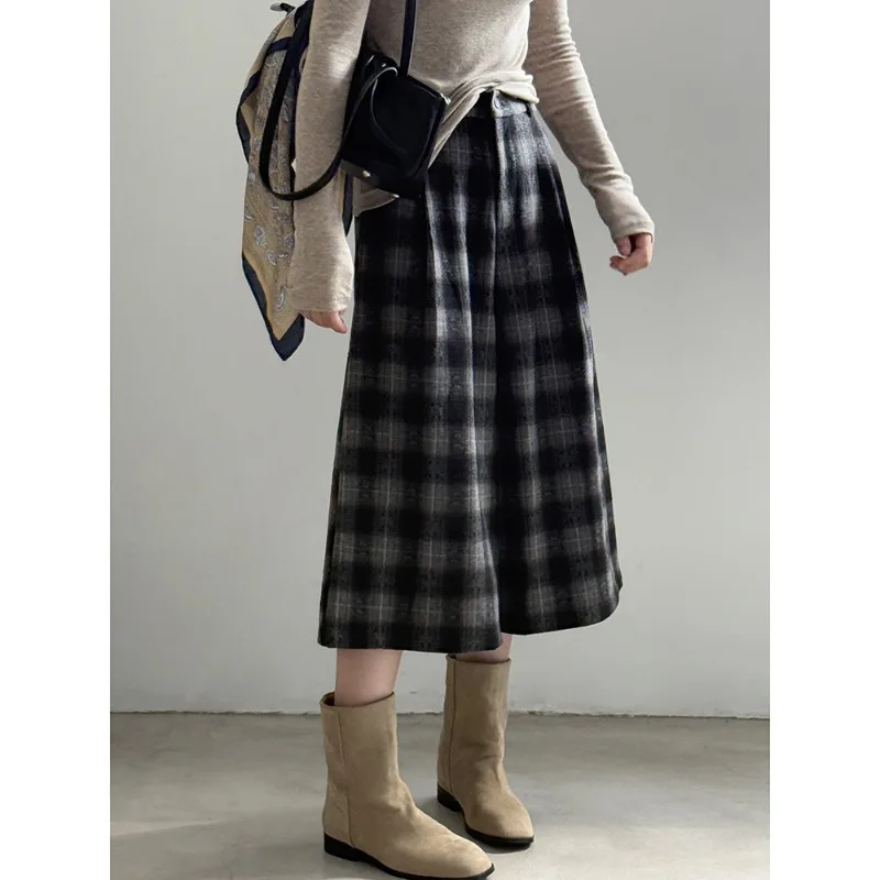 

Autumn and Winter Versatile Straight Retro Woolen Plaid Wide-leg Pants Women's Casual Cropped Pants