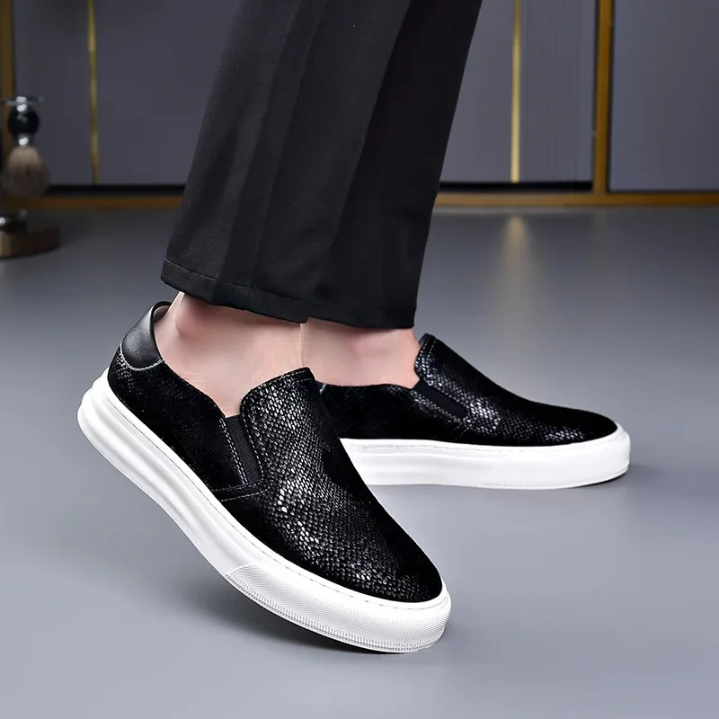 High End Shoes for Men Genuine Leather Casual Shoes Black Snakeskin Print Luxury Flat Shoes Trend Suede Slip-On Loafers