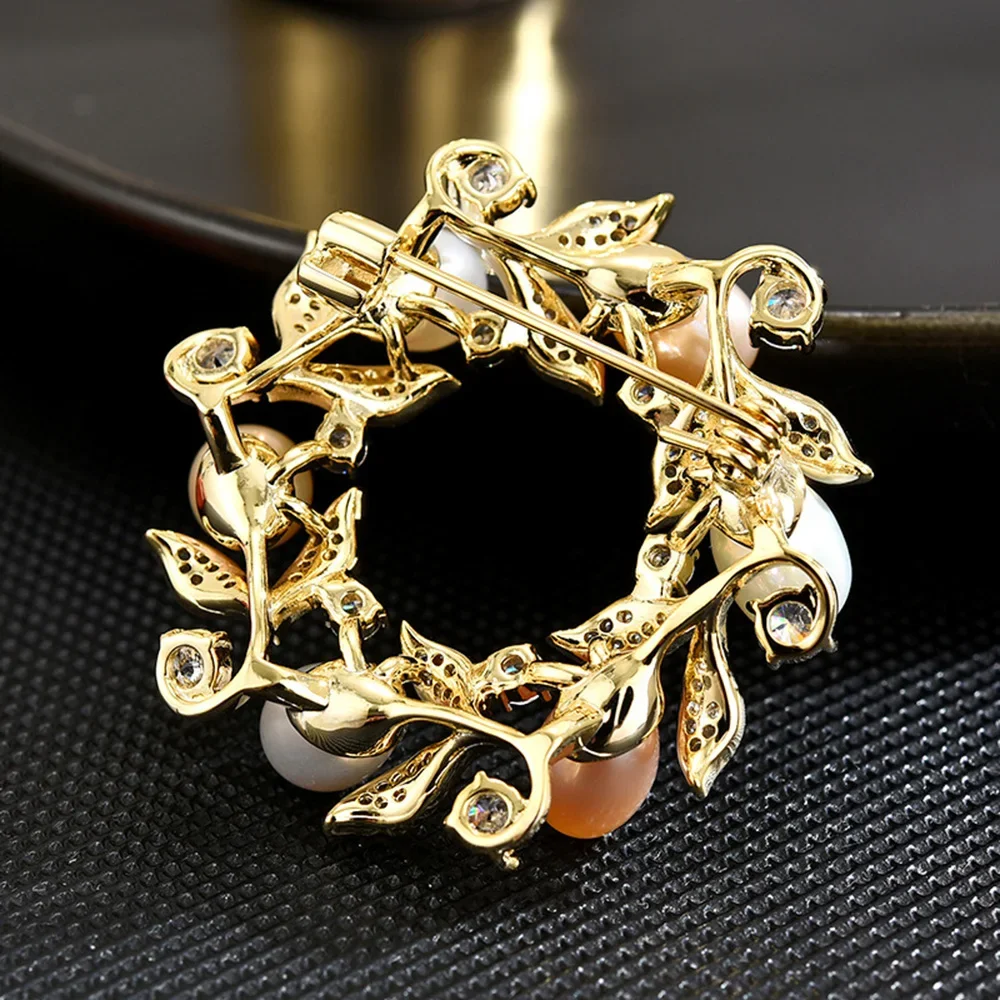 Pearl Brooch High-end Garland Jewelry for Wedding Banquet Dress Accessories Gifts Elegant 2024 New Exquisite Brooches Pins