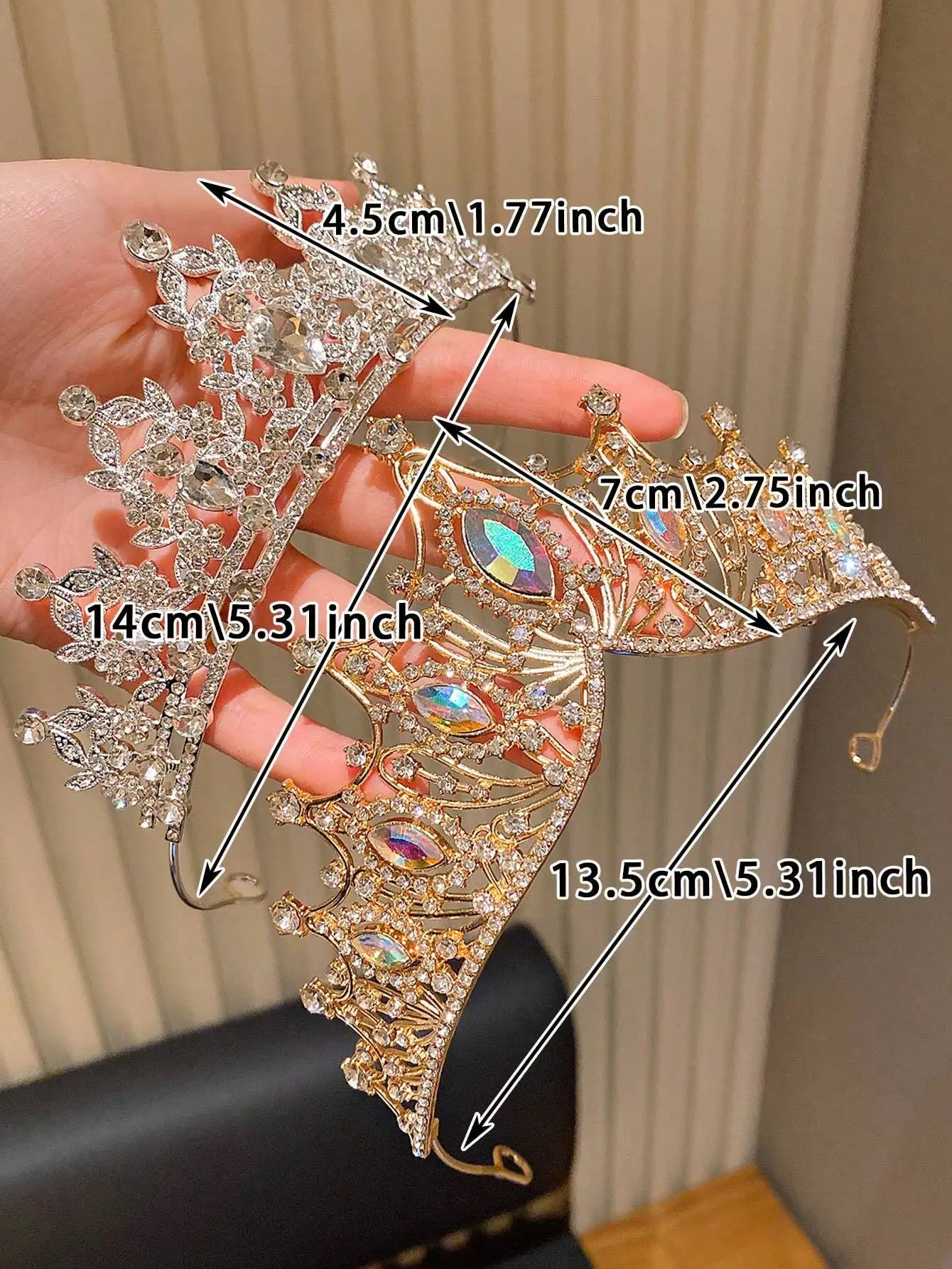 

2 шт. роскошных аксессуаров для волос в виде короны, подходят в качестве подарков на свадьбу, день рождения и для выступлений, разноцветные.