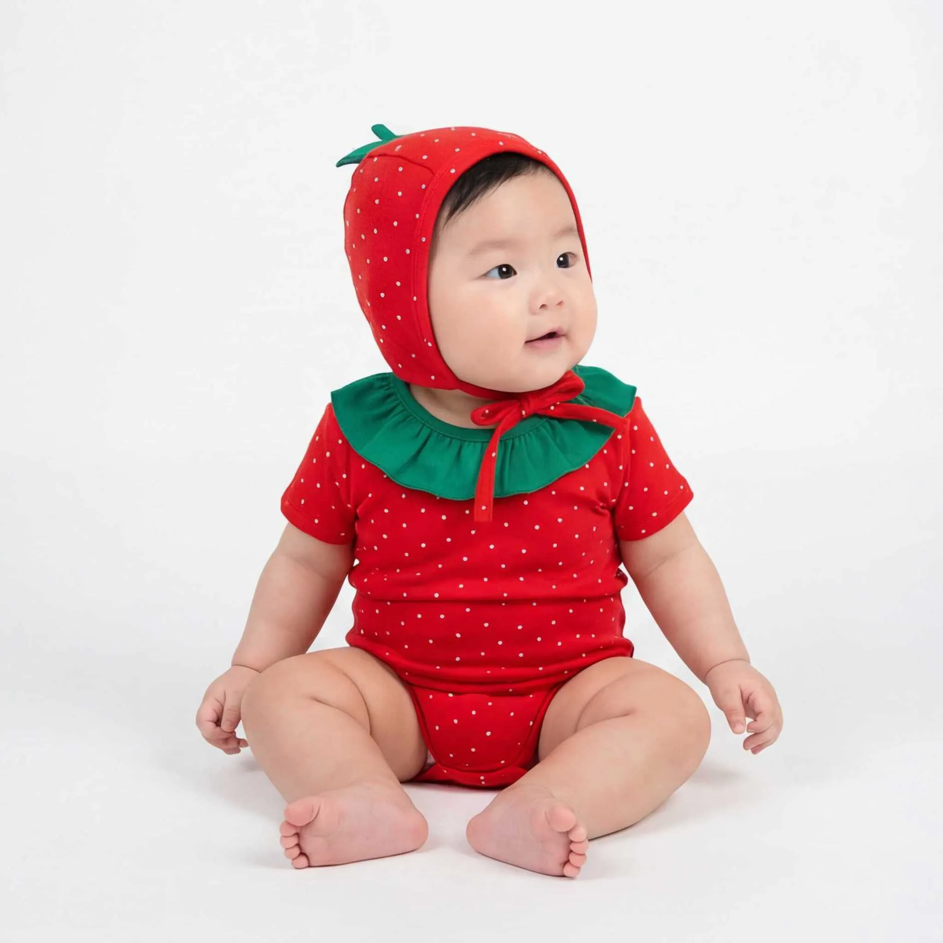 2026 New Baby Jumpsuit Baby Bag Fart Clothes Cute Strawberry Baby Style Crawling Suit Fashion Beautiful Rompers