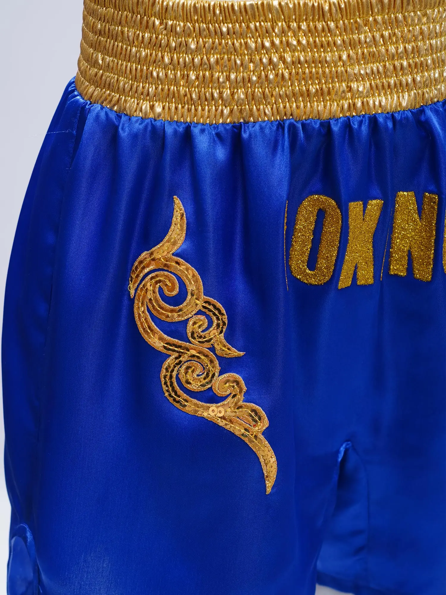 Boys Teen Boxing Training Uniforms Outfit with Gloves Long Sleeved Hooded Robe and Shorts Muay Thai Costume Boxing Cosplay Suit