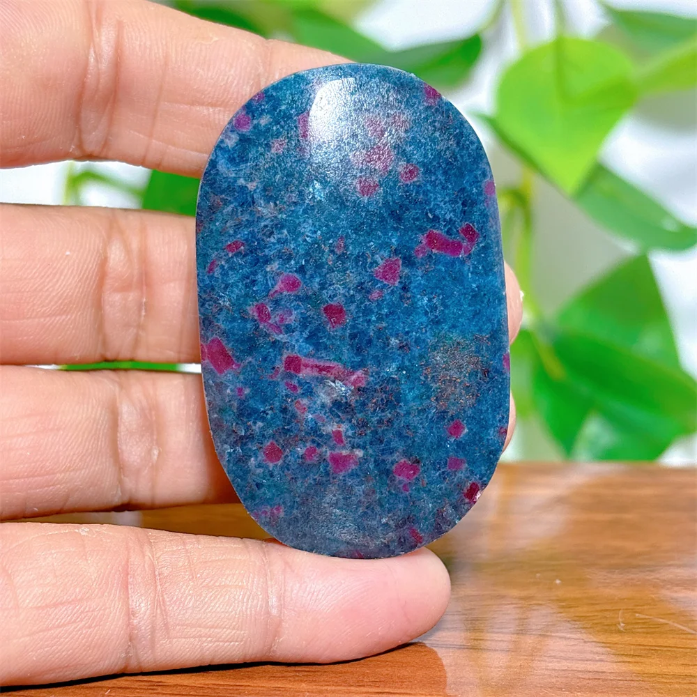 Ruby With Zoisite Palm Crystal Natural Quartz Stone Home Decoration Minerals Reiki Craft Geode Gem Love Energy Healing Spiritual