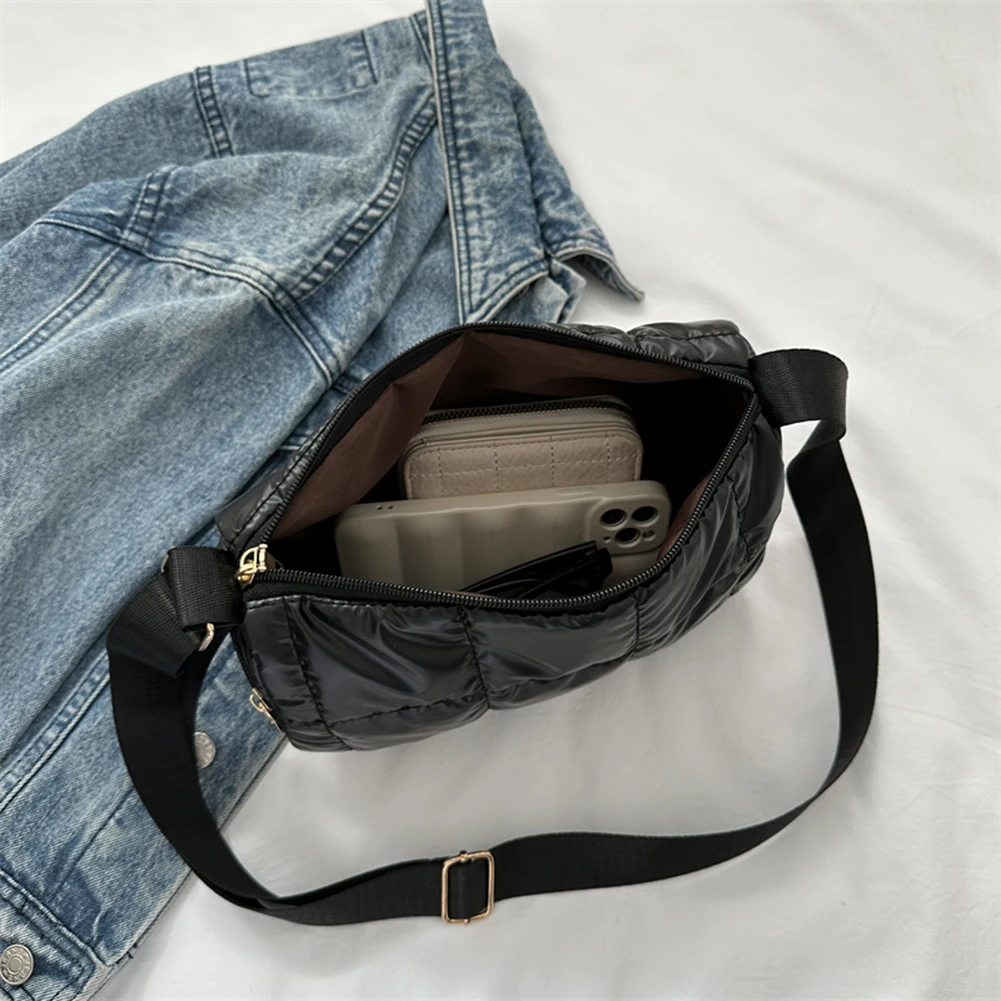 

Women Soft Underarm Bag Solid Color Quilted Casual Plaid Handbag Adjustable Strap Shoulder Bag Large Capacity for Autumn Winter