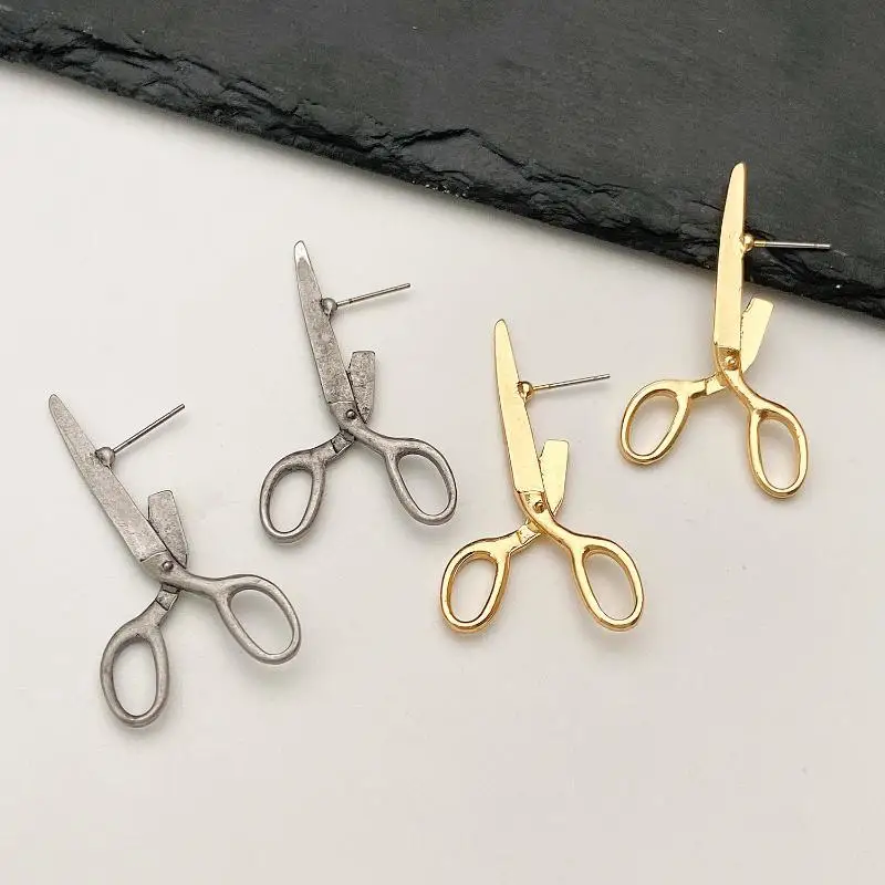 Retro Dainty Scissors Ear Studs Personality Fashion Earrings for Women Graduation Party Holiday Gift