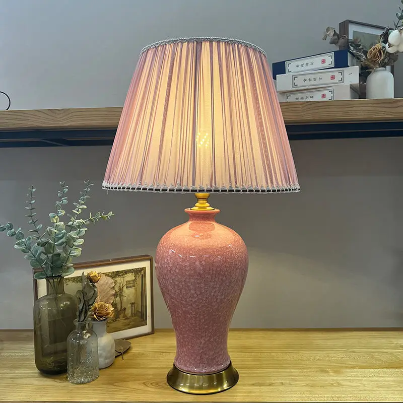 

American living room ceramic table lamp modern simple pink bedroom high-end luxury pastoral bedside lamp