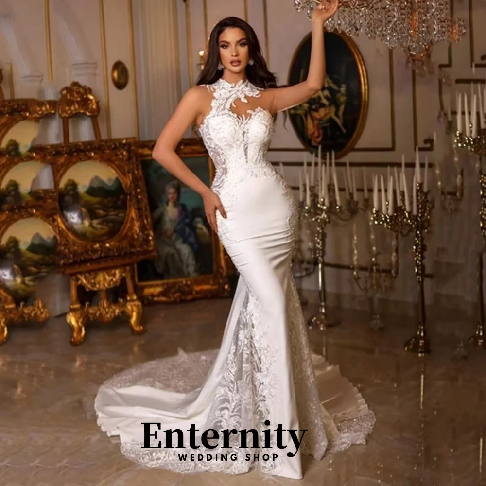 

Customized Elegant Lace Applique Wedding Dress Exquisite Satin Halter-neck Bridal Gown Sleeveless Wedding Gown Vestidos De Novia