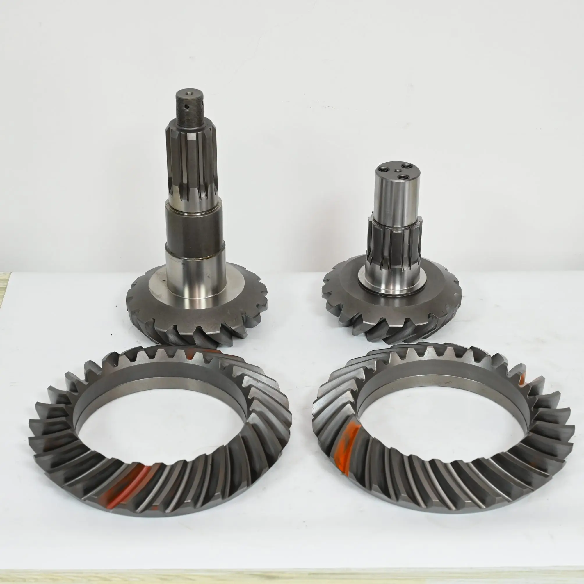 Custom-made Bevel Gear Sets for 17 or 28 Rear Axle 8 Teeth 99012320177 Bevel Gear Parts Chinese Manufacturer.