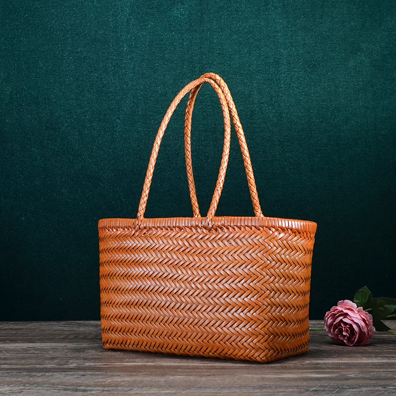 Leather woven women\'s bag leather beach bag straw pure  luxury bag French casual 2022 new summer vegetable basket bag