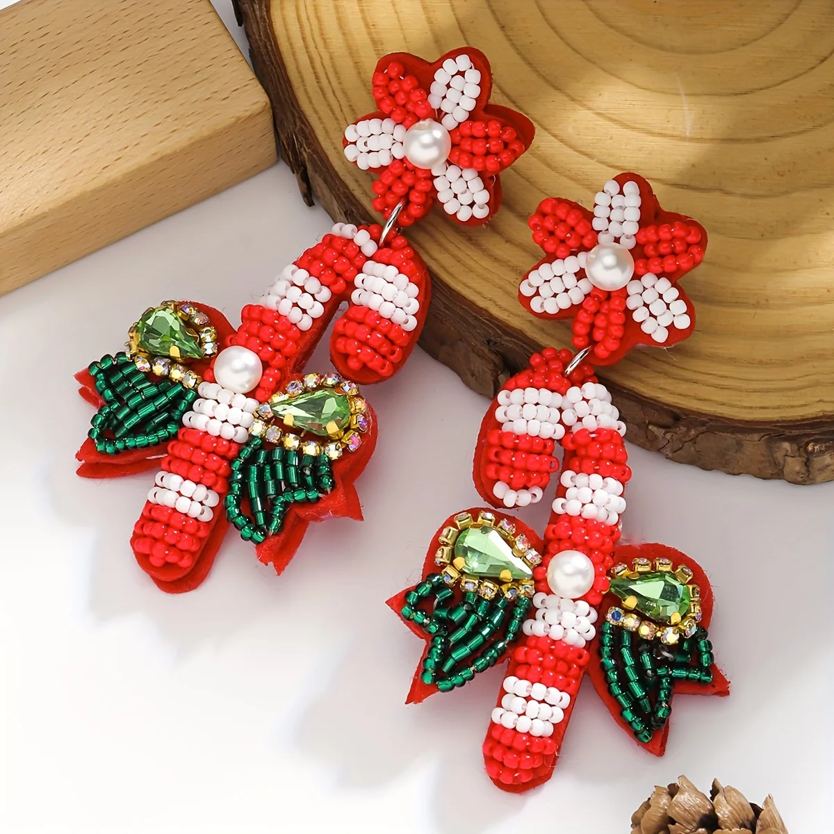 أقراط فيداواس لعيد الميلاد وحبات الأرز وحجر الراين وحلوى القصب للنساء ، قوس زهور مطرز أنيق جميل ، إكسسوارات حفلات المهرجان