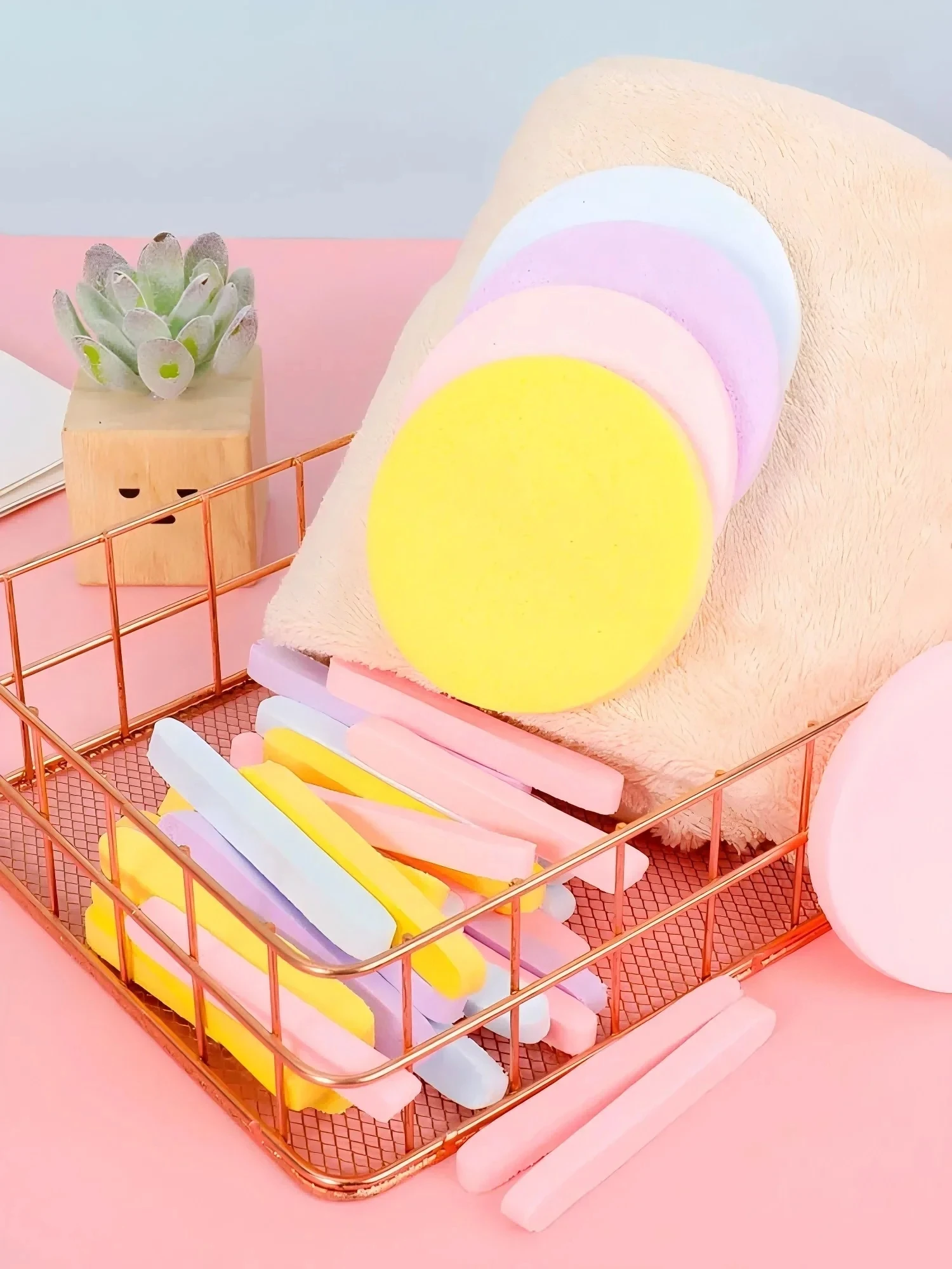 12PCS/Set Cosmetic Puff Compressed Cleaning Sponge Facial Clean Washing Pad Remove Makeup Skin Care Tools